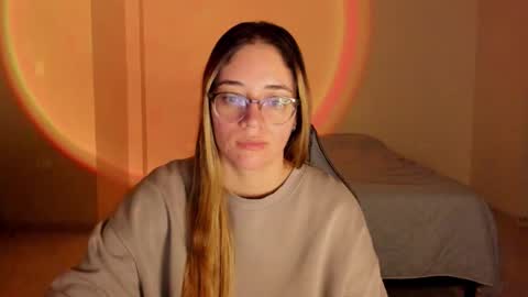 atenas online show from October 28, 9:24 am