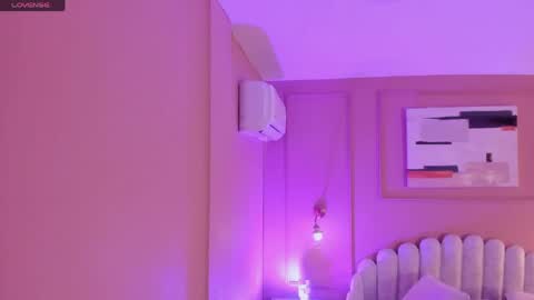 Snapshot of atenea_cute21 chatting on June 7, 2:48 am Athenea online show from June 7, 2:48 am