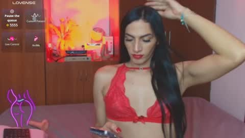 Snapshot of atenea_fit chatting on July 15, 2:00 pm atenea_fit online show from July 15, 2:00 pm