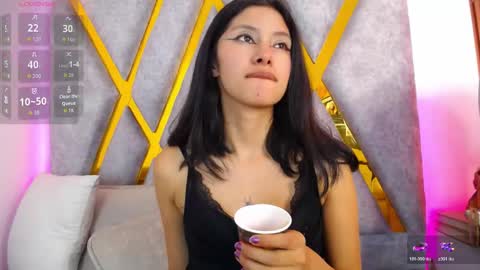 Snapshot of atenea_smith1 chatting on April 17, 12:57 am Athenea online show from April 17, 12:57 am