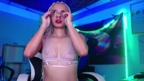 Atenea online show from June 30, 1:06 am