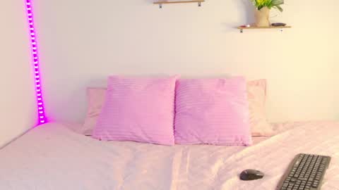 Snapshot of athena_makri05 chatting on January 28, 11:50 pm ATENEA MAKRI online show from January 28, 11:50 pm