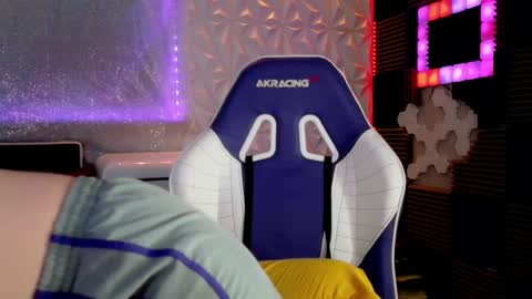 Athena Autumn online show from April 13, 2:17 am