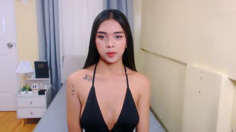 Snapshot of athenaheart chatting on June 15, 1:57 pm Ady online show from June 15, 1:57 pm