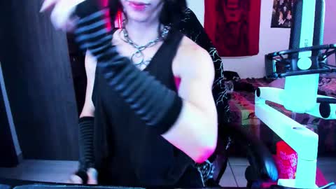 athenauwu online show from November 17, 7:14 am