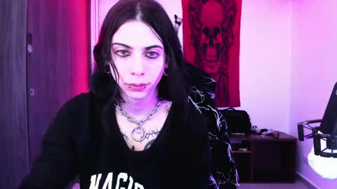 athenauwu online show from April 20, 8:17 am