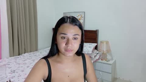 Snapshot of athisafreshmilk chatting on December 18, 7:47 am AthisaWithABigCum online show from December 18, 7:47 am