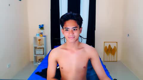 Snapshot of athisamoore chatting on October 7, 3:04 am athisamoore online show from October 7, 3:04 am