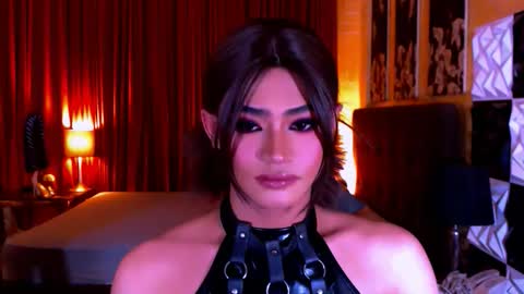 Snapshot of athisamoore chatting on December 3, 8:40 pm athisamoore online show from December 3, 8:40 pm