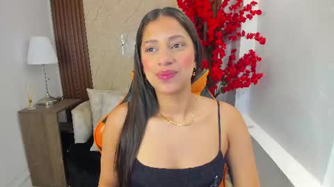 Snapshot of atiena_ chatting on July 2, 7:42 pm Atiena online show from July 2, 7:42 pm