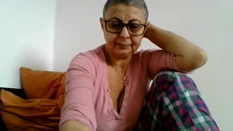 atikaarea online show from January 13, 11:41 am