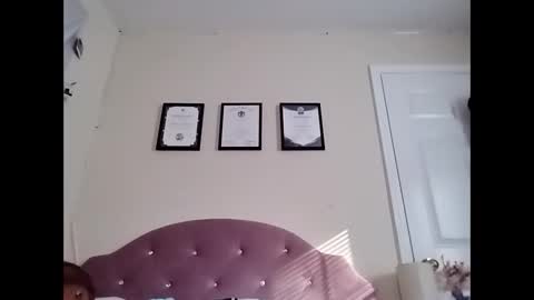 Snapshot of atirahcali chatting on November 6, 2:07 pm AtirahCali online show from November 6, 2:07 pm