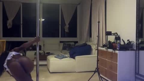 Lovely and Japan online show from April 2, 1:14 am