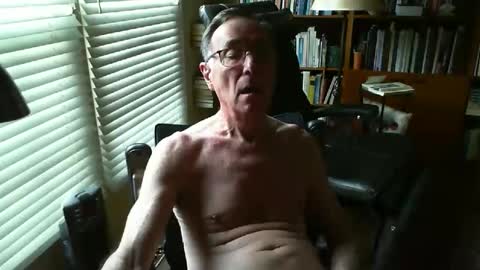 Atlhung9 online show from May 23, 5:39 pm