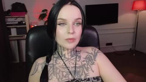 Snapshot of atomic_ketchup chatting on July 9, 6:12 pm online every day between 10am-23pm online show from July 9, 6:12 pm