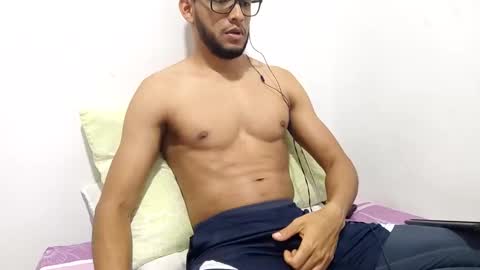 Snapshot of atorres21 chatting on March 6, 3:13 am Torres online show from March 6, 3:13 am
