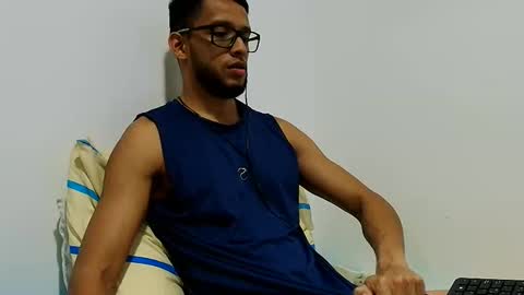 Snapshot of atorres21 chatting on June 4, 2:50 am Torres online show from June 4, 2:50 am
