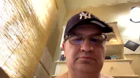 Snapshot of atozzzz chatting on May 31, 7:59 pm atozzzz online show from May 31, 7:59 pm