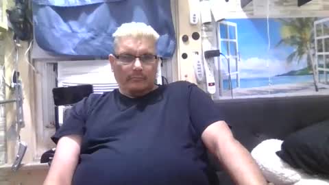 Snapshot of atr2424 chatting on December 26, 10:37 am A online show from December 26, 10:37 am