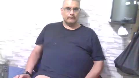 A online show from February 3, 4:43 am