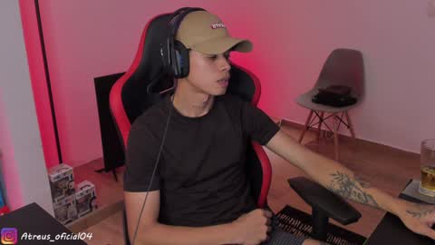 Snapshot of atreus_oficial chatting on December 10, 3:09 am Atreus online show from December 10, 3:09 am