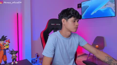 Snapshot of atreus_oficial chatting on December 18, 5:15 am Atreus online show from December 18, 5:15 am