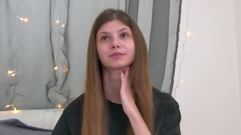 Snapshot of audreybarlow chatting on November 1, 10:17 am Audrey online show from November 1, 10:17 am