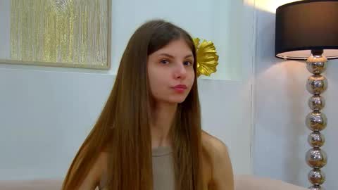 Snapshot of audreybarlow chatting on December 5, 7:06 am Audrey online show from December 5, 7:06 am