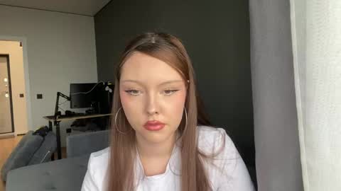 Snapshot of audriashearon chatting on June 8, 8:37 am Elene online show from June 8, 8:37 am