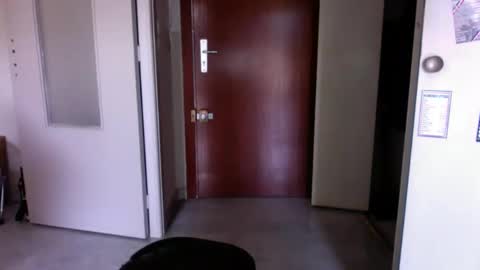 auguste061400 online show from October 29, 9:44 am