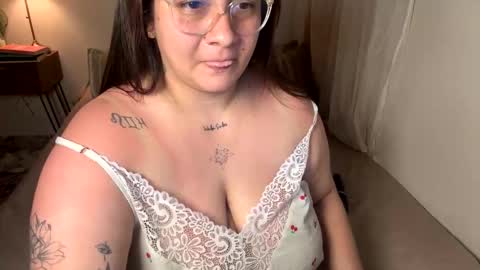 Aura online show from September 29, 11:09 pm