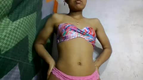 Snapshot of aurelie08 chatting on June 11, 4:16 pm aurelie08 online show from June 11, 4:16 pm