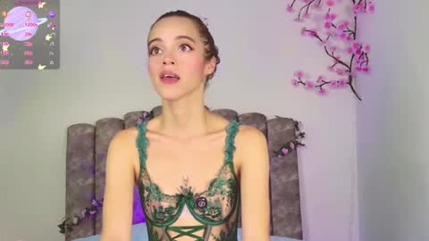 Snapshot of aureliora chatting on July 14, 6:46 pm Aurelle liora online show from July 14, 6:46 pm