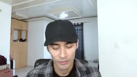 Aureliano online show from December 3, 10:30 pm