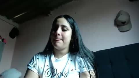 auroa_0785 online show from May 27, 4:15 pm