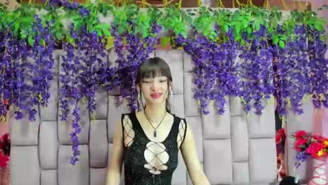 aurora online show from January 30, 11:45 pm