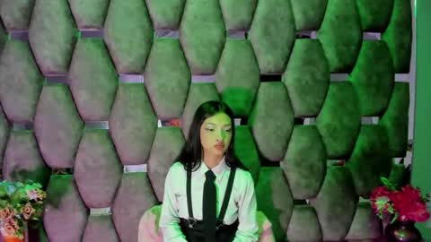 Snapshot of aurora18palmer chatting on December 18, 4:02 pm aurora online show from December 18, 4:02 pm