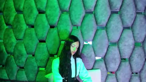 Snapshot of aurora18palmer chatting on January 8, 2:52 pm aurora online show from January 8, 2:52 pm