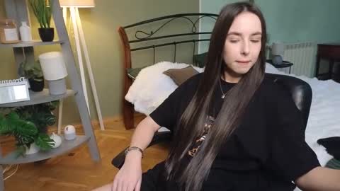 Aurora online show from February 13, 10:44 am