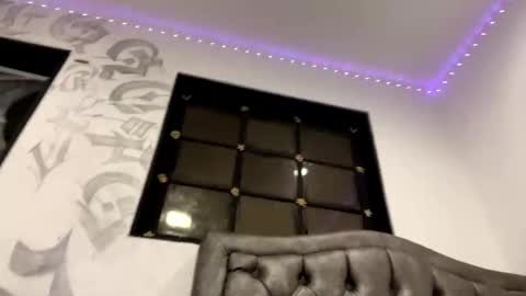 Snapshot of aurora_bellmont chatting on November 8, 4:56 am Aurora online show from November 8, 4:56 am