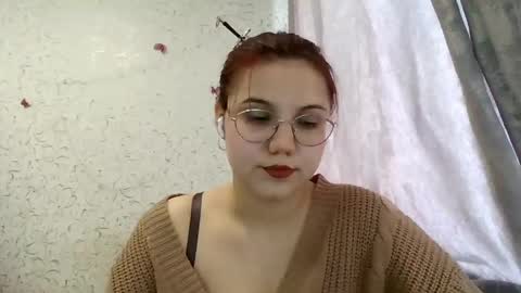 Snapshot of aurora_breeze chatting on May 3, 9:48 am Kiara Xanthe online show from May 3, 9:48 am