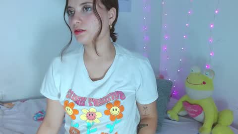 Snapshot of aurora_lenovic chatting on January 24, 4:06 pm aurora_lenovic online show from January 24, 4:06 pm