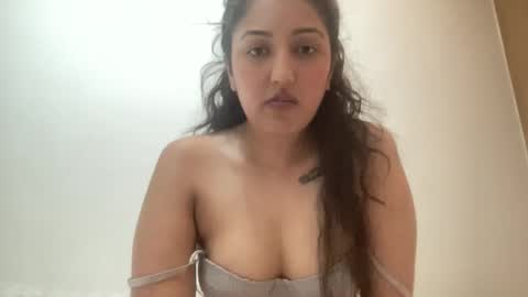 Snapshot of aurora_maharaj786 chatting on April 25, 3:09 pm Aurora online show from April 25, 3:09 pm