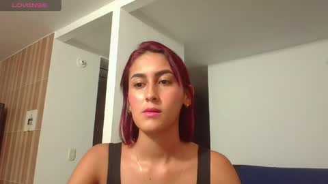 Snapshot of aurora_petit_ chatting on May 28, 1:36 am aurora petit online show from May 28, 1:36 am