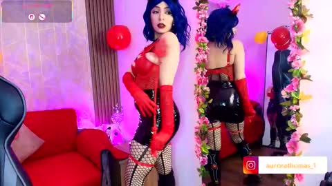 Snapshot of aurora_thomas chatting on October 11, 2:22 am Aurora online show from October 11, 2:22 am