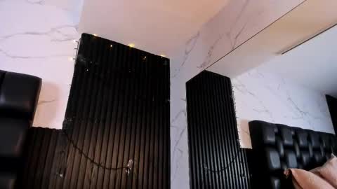 Aurora online show from September 18, 11:51 pm