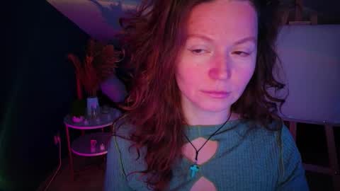 auroraborealis__ online show from November 18, 6:29 am