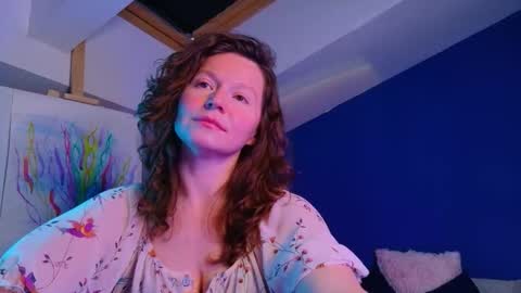 auroraborealis__ online show from December 19, 8:49 pm