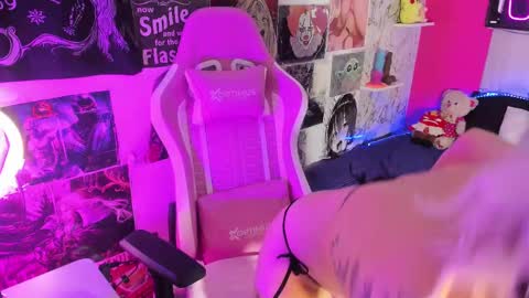 aurorachann online show from October 6, 1:14 am