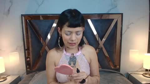 Snapshot of auroradiaz_ chatting on May 14, 11:50 am Aurora Diaz online show from May 14, 11:50 am